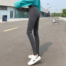 Load image into Gallery viewer, Stretch High Waist Classic Retro Jeans